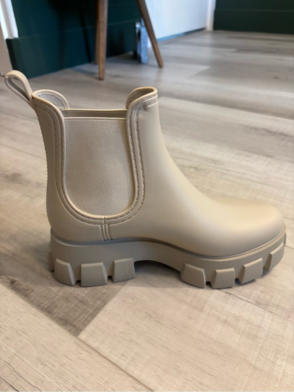 Jeffrey Campbell Rain-Storm Chelsea Rain Boots Size 8 Beige Chunky Lug - Picture 12 of 15